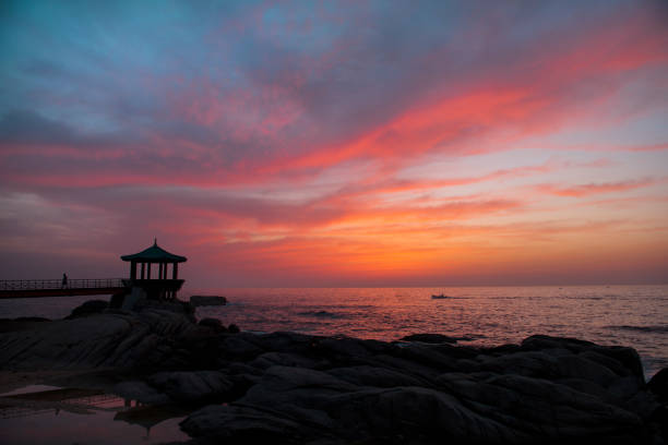 istock Morning of hope 822354032