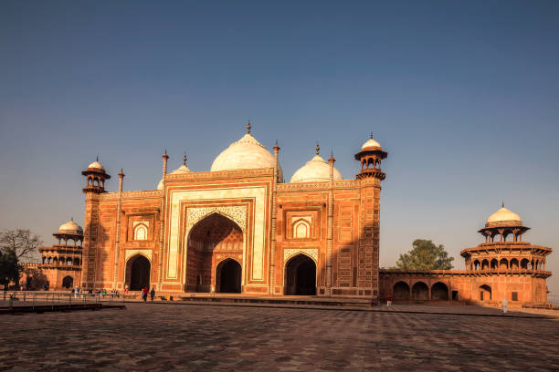 istock Amazing Taj Mahal 822380574