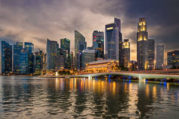 istock Business downtown in Singapore at twilight 822396624