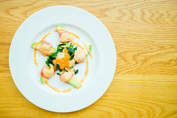 istock Tuna roll with avocado salad 822539856