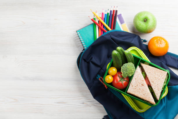 점심 상자 및 학교 용품 - lunch box lunch sandwich green 뉴스 사진 이미지