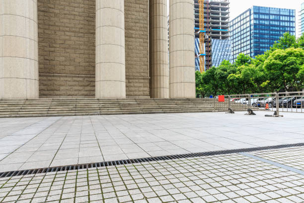 istock Empty floors and modern architecture in Shanghai 822600204