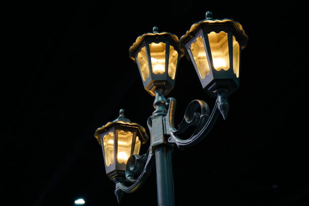 istock Vintage Street Lamp 822657884