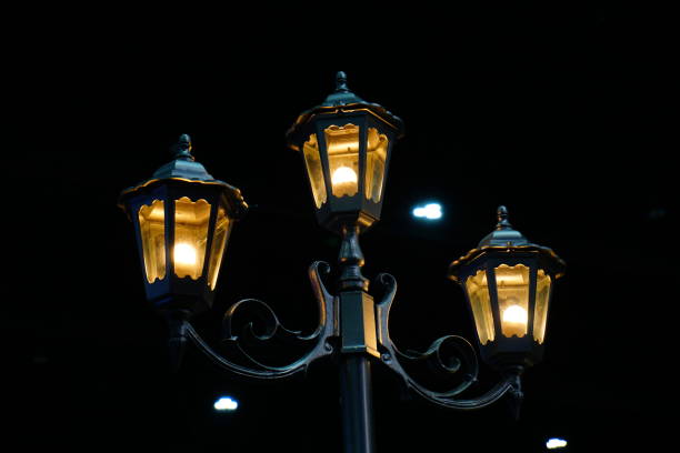 istock Vintage Street Lamp 822658054