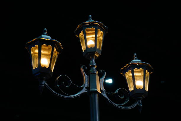 istock Vintage Street Lamp 822658156