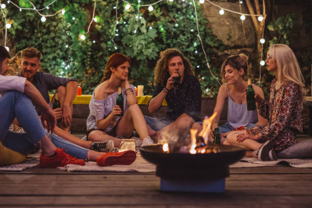 istock Enjoying good company and beer 822697224