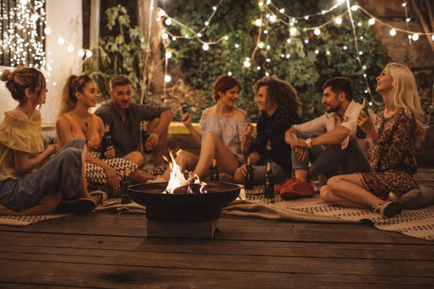 istock Enjoying good company and beer 822704270