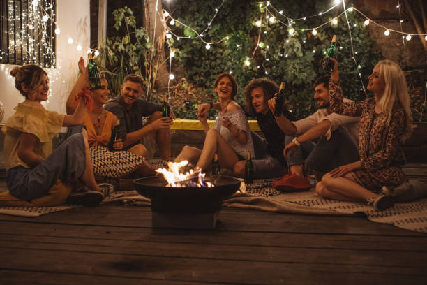 istock Enjoying good company and beer 822704410