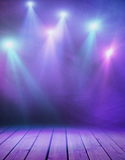 stage with purple smoke - purple pattern abstract backdrop imagens e fotografias de stock