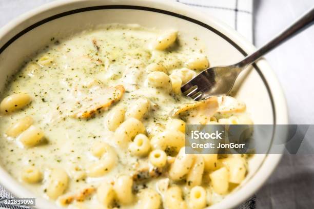 Chicken Fettuchini Meal In Bowl Stock Photo - Download Image Now - Bowl, Chicken Meat, Dinner