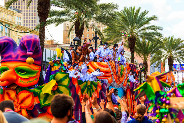 mardi gras - usa nueva orleans - carroza de festival fotografías e imágenes de stock