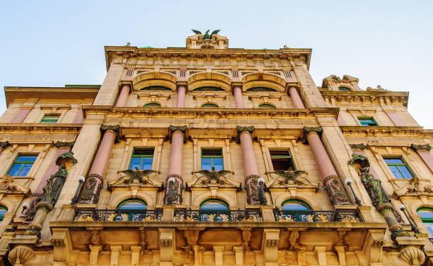 istock Buinding at Stephansplatz (Stephen's Square), a square at the geographical centre of Vienna, Austria. 822906830