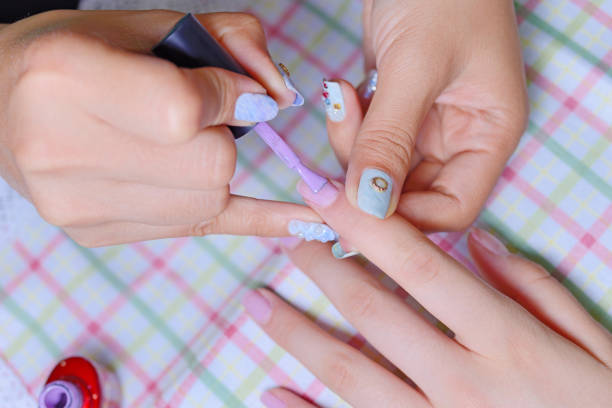 istock Stage of manicure 823119204
