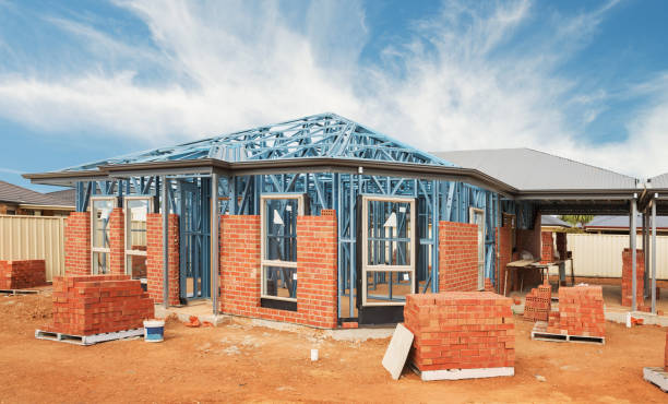 casa de nueva construcción encuadre - roof metal house steel fotografías e imágenes de stock