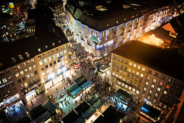 istock Christmas Market Marienplatz Munich 823288988