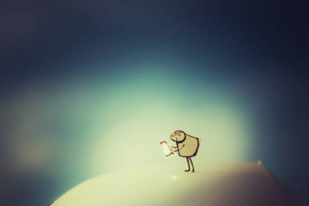 istock A person who holds the lamp 823369918