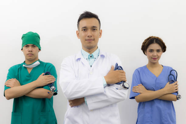 felicidad y sonrisa de equipo médico - male nurse fotos fotografías e imágenes de stock