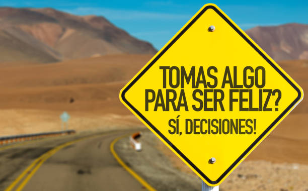 istock Do You Take Something to be Happy? Yes, Decisions (in Spanish) 823403200