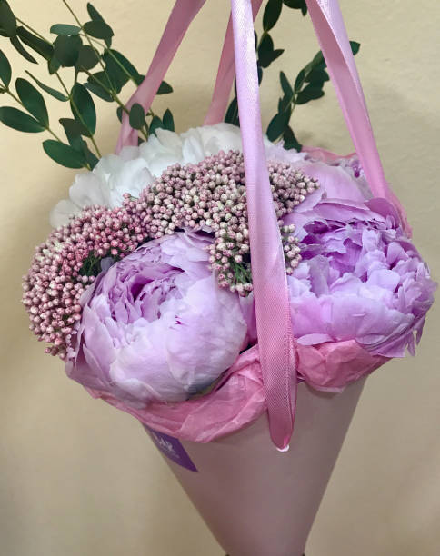 istock wedding bouquet flowers 823424938