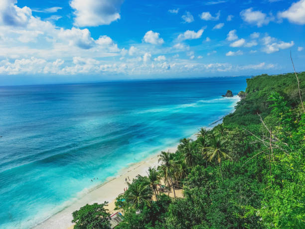 istock Tropical island paradise for holiday 823432836