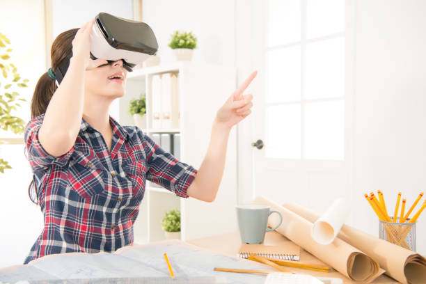 istock architect woman experience VR glasses 823547254