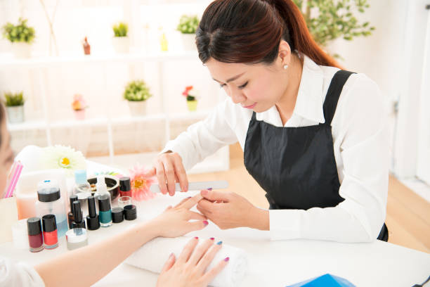 Nail Tech Schools That Accept Financial Aid