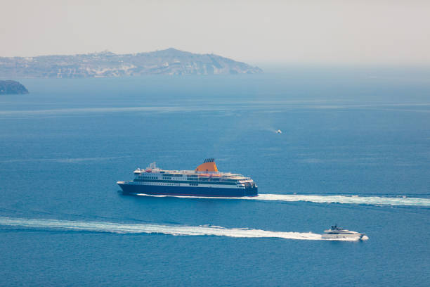 Ferry boat Santorini - Oia