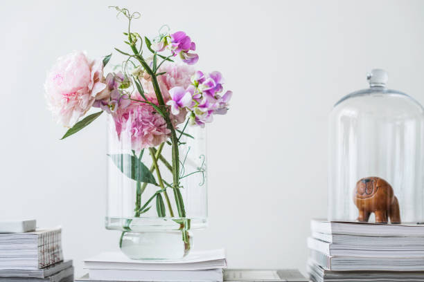 istock peony and sweetpea bouquet 823585226