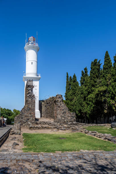 istock Lighthouse - Colonia del Sacramento, Uruguay 823622800