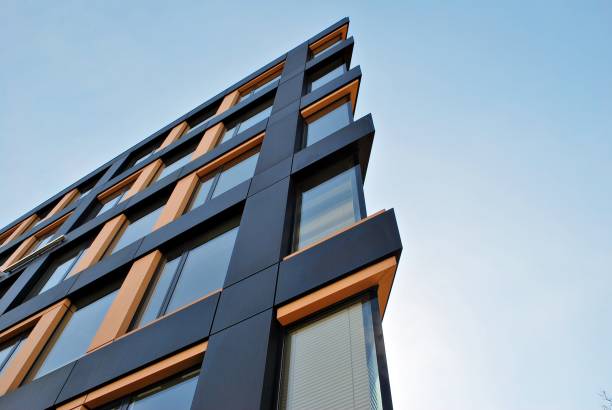istock Modern building.Modern office building with facade of glass 823627170