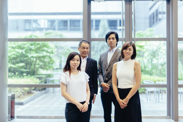 istock Asian Businesspeople 823628588