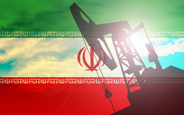 이란 국기 배경에서 오일 펌프 - opec stock illustrations