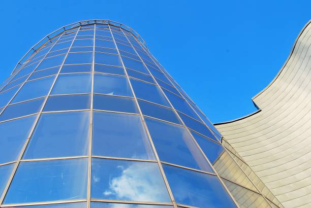 istock Modern building.Modern office building with facade of glass 823640012