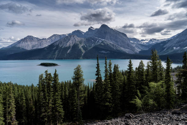 istock Canadian Rockies.  Mountains & Lakes.  Peter Lougheed Provincial Park, Alberta. 823655810