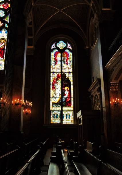 istock Solemn Church Service 823672216