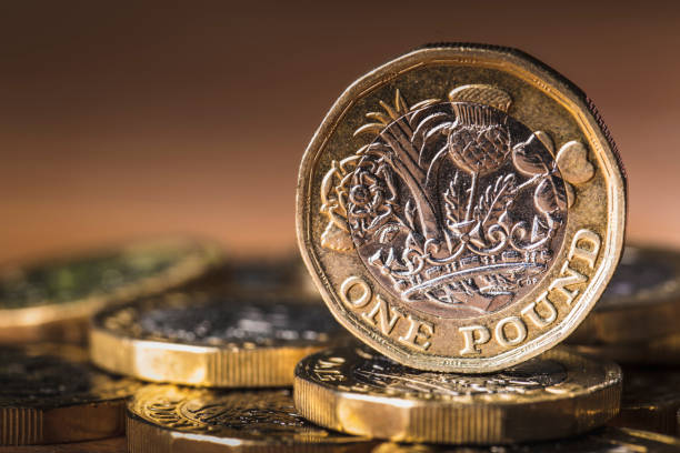 istock New 2017 UK One Pound Coin 823676362