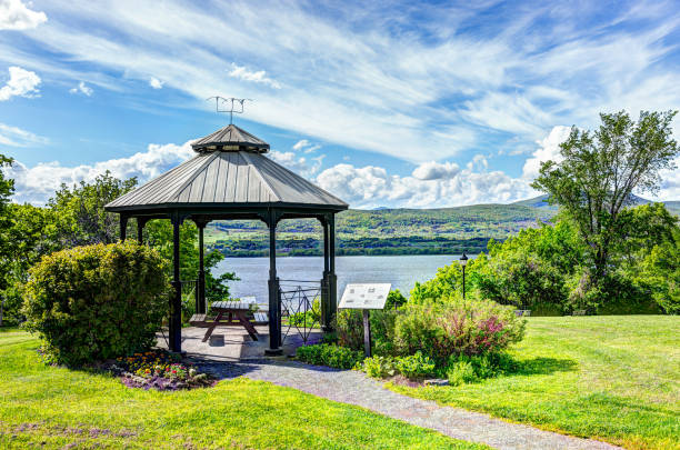 sainte-famille park in summer in ile d'orleans, quebec, canada with gazebo - lawrence quebec canada north america imagens e fotografias de stock