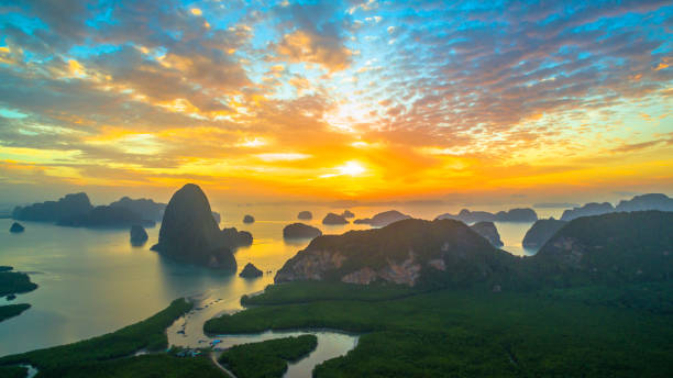 istock Stunning panoramic view at Samed Nang She viewpoint 823683296