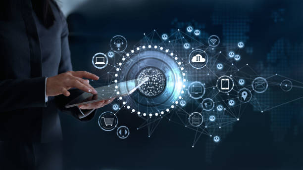 donna che tocca una connessione di rete globale, omni channel e il concetto di comunicazione - braccio di mare immagine foto e immagini stock