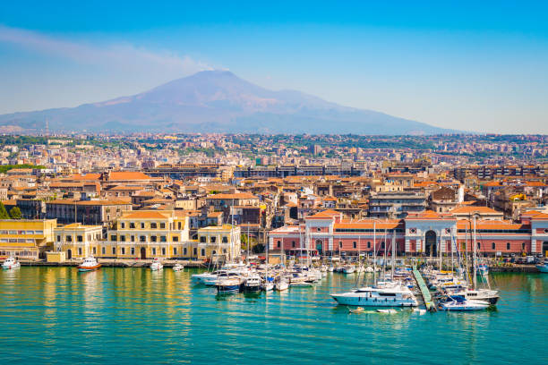 catania, sicilia, italia - sicilia fotografías e imágenes de stock