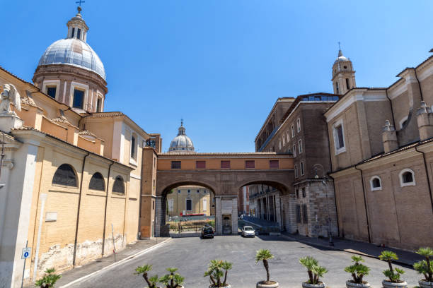 splendida vista della chiesa di san rocco all'augusteo a roma, italia - san rocco foto e immagini stock