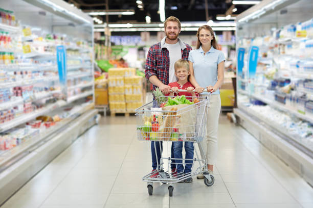 istock Cheerful family does shopping 823701268