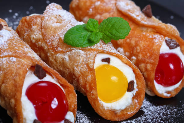 istock Sicilian Cannoli filling with ricotta cheese 823763300