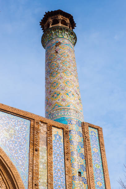 istock Mosque Jameoji in Qazvin, Iran 823814022