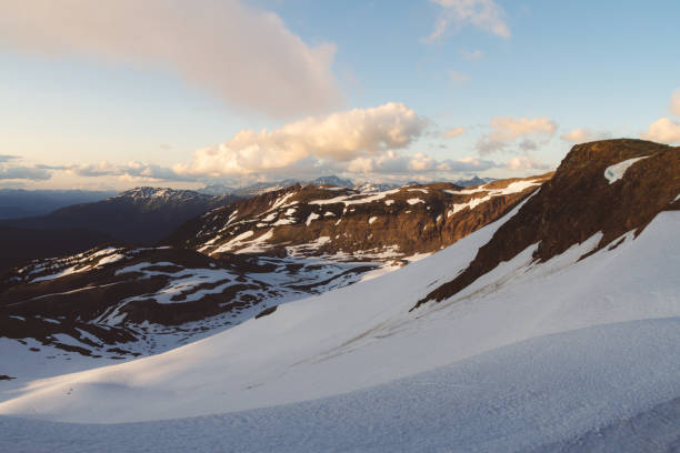 istock Colorful sky with clouds and mountains on Panorama Ridge while sunset 823870960