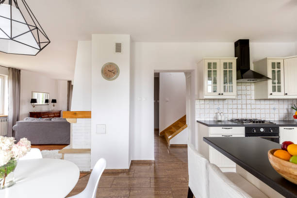 istock Modern house with white walls 823885984