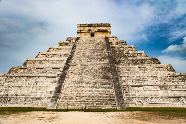 istock Pre-Historical City of Chichen Itza 824021268