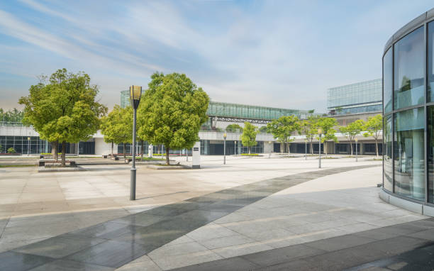 istock empty pavement and modern buildings in city 824126550