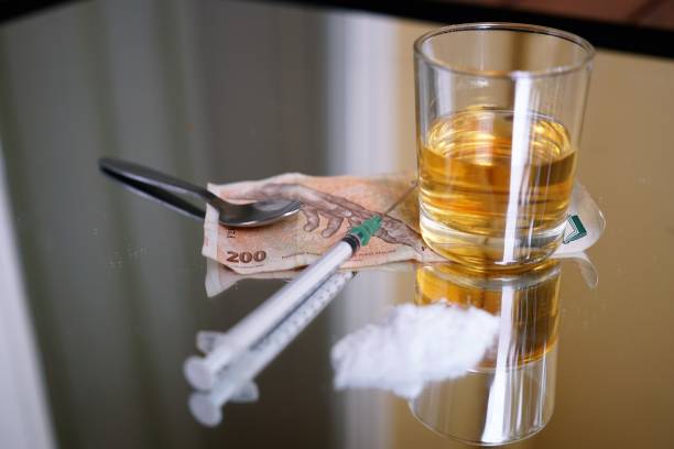 spożywanie narkotyków i alkoholu - narcotic heroin addiction hepatitis zdjęcia i obrazy z banku zdjęć