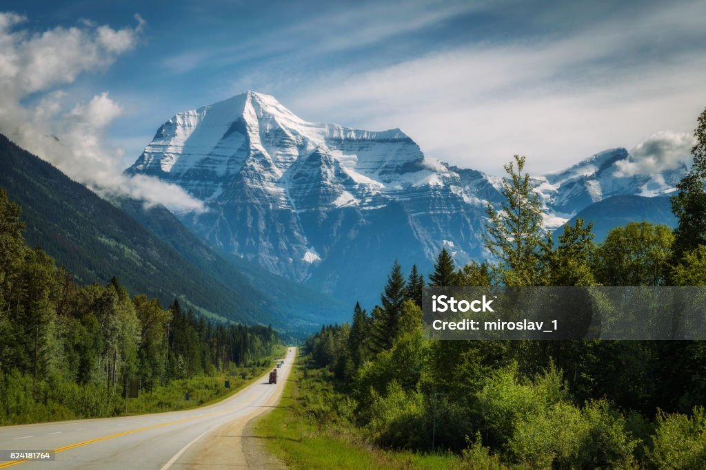 Yellowhead Highway in Mt. Robson Provincial Park, Kanada - Lizenzfrei Kanada Stock-Foto